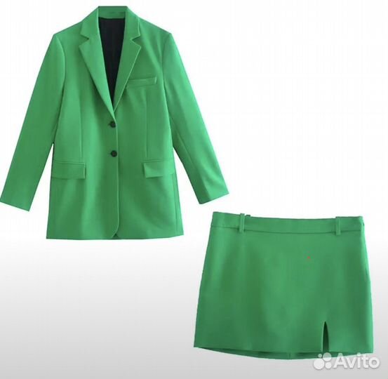 Костюм женский с юбкой зеленый