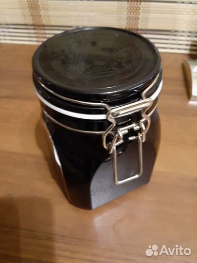 Банка с вакуумной крышкой