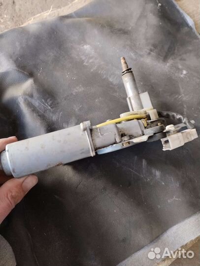 Моторчик заднего дворника Тойота TLC 90