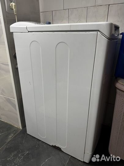 Стиральная машина с вертикальной загрузкой