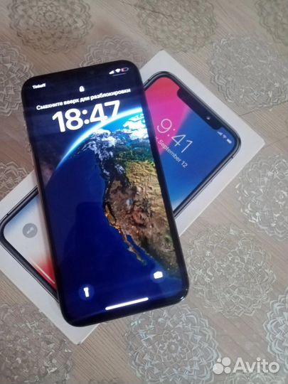 Телефон iPhone 10