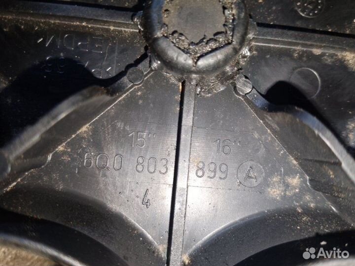 Болт крепления запасного колеса Volkswagen Polo