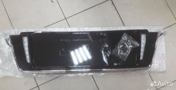 Планка под номер Lexus LX570 2017