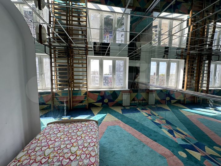 4-к. квартира, 145 м², 10/12 эт.