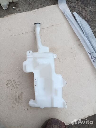Бачок стеклоомывателя Toyota RAV4 2006-2016 060851