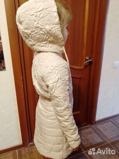 Пальто демисезонное для девочки