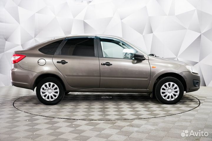 LADA Granta 1.6 МТ, 2016, 142 000 км