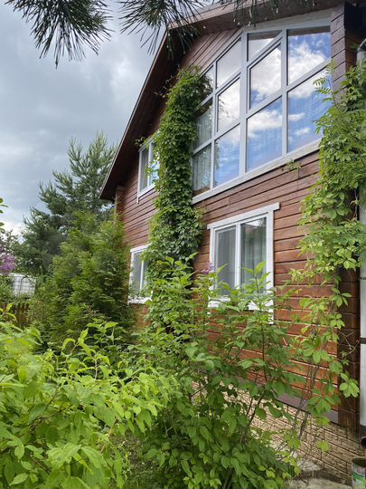 Дом 160 м² на участке 13 сот.