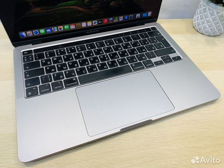 Apple MacBook Pro 13 2020 M1