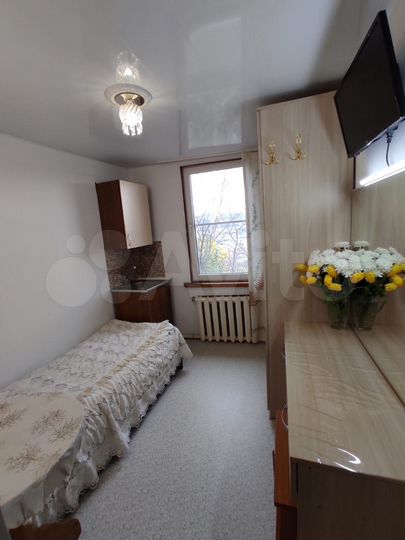 Комната 8 м² в 2-к., 2/2 эт.