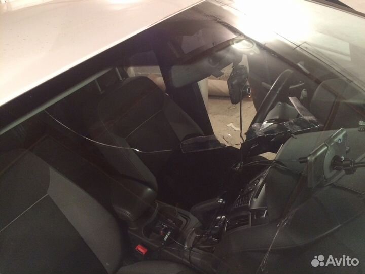 Ремонт трещин и сколов на лобовом стекле