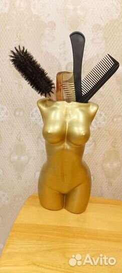 Золотая Женщина