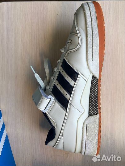 Кроссовки adidas