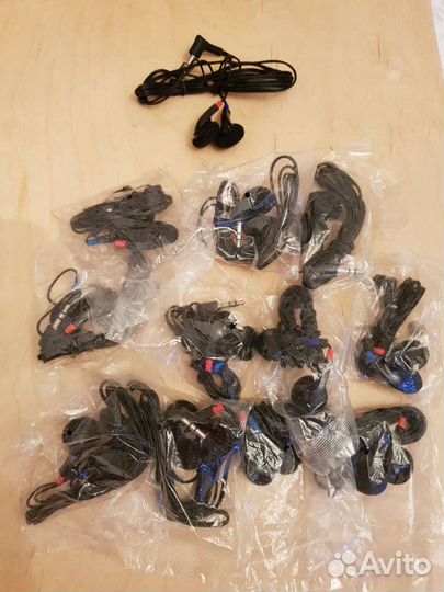 Наушники для телефона