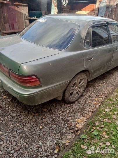 Toyota Camry 1.8 AT, 1993, 300 000 км