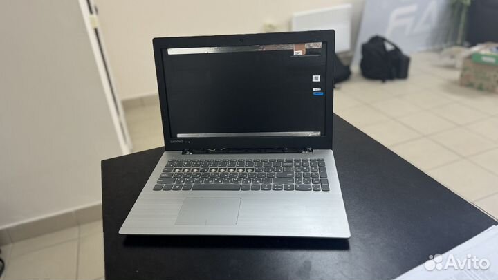 Ноутбук Lenovo 320-15iSK