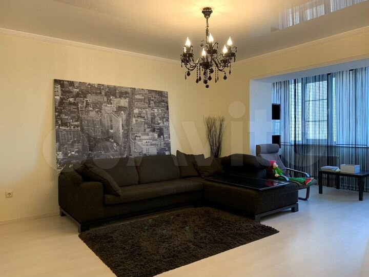 2-к. квартира, 75,7 м², 8/9 эт.