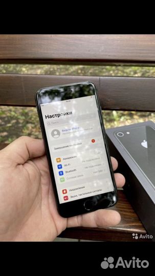 iPhone 8, 64 ГБ