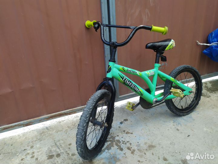 Продам детские велосипеды 2 шт, и самокат