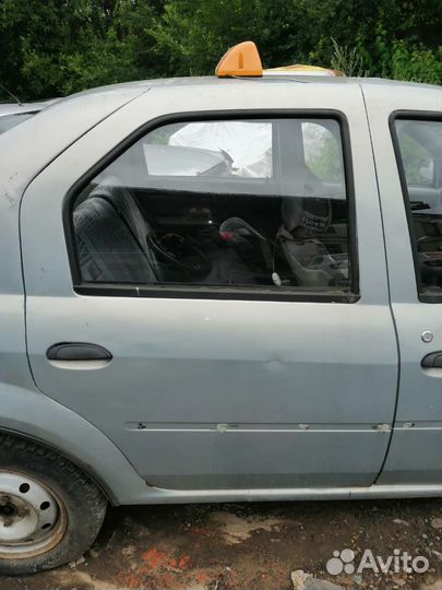 Двери Рено Логан