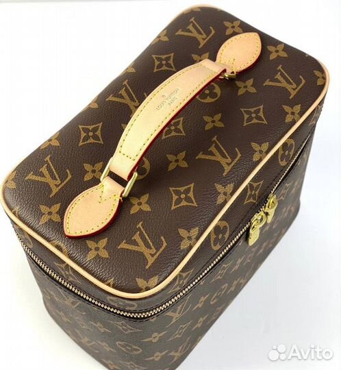 Косметичка nice BB M42265 Louis Vuitton