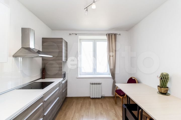 2-к. квартира, 75,7 м², 10/19 эт.