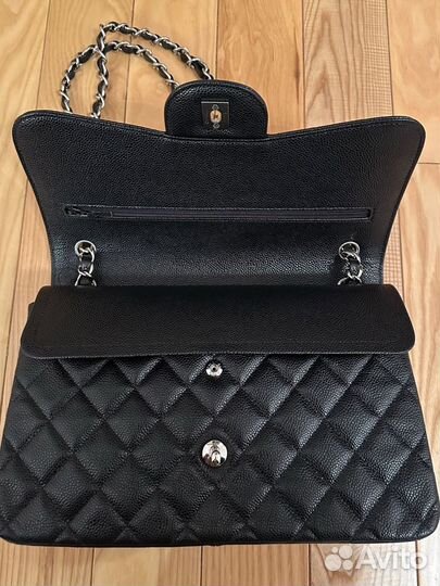 Chanel Caviar Jumbo Classic Double Flap сумка