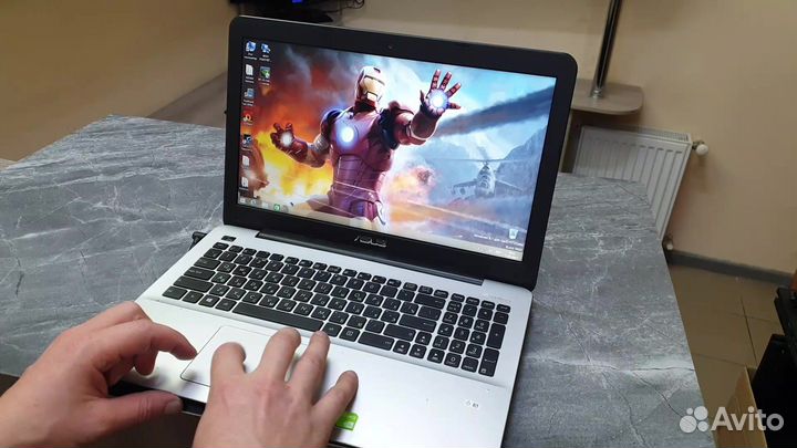 Ноутбук Asus (ssd 256 Гб, видео Nvidia на 2Гб )