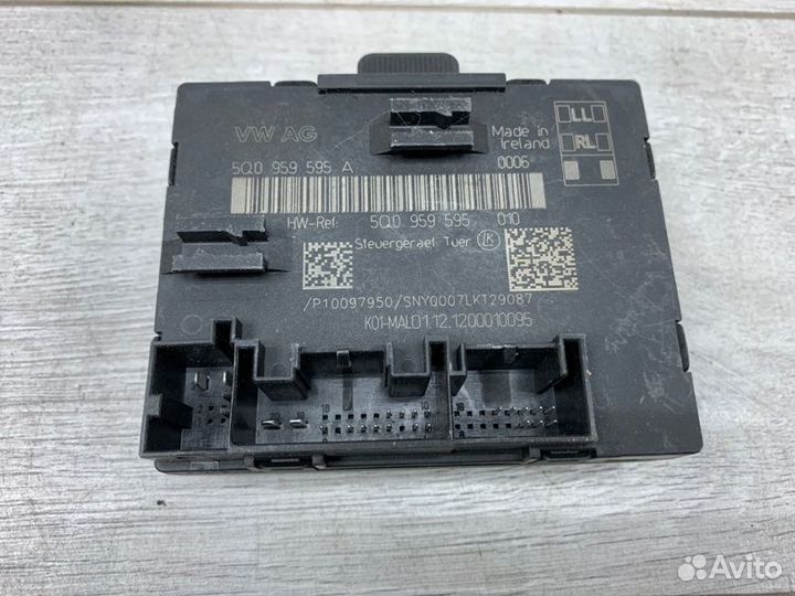 Блок комфорта задний левый Audi A3 универсал cmba