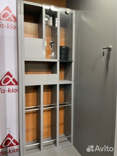 Стойка кофе с собой. Кофейня самообслуживания