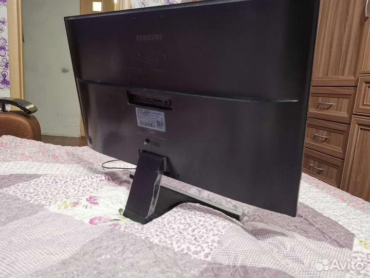 Монитор Samsung 28