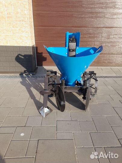 Картофелесажалка