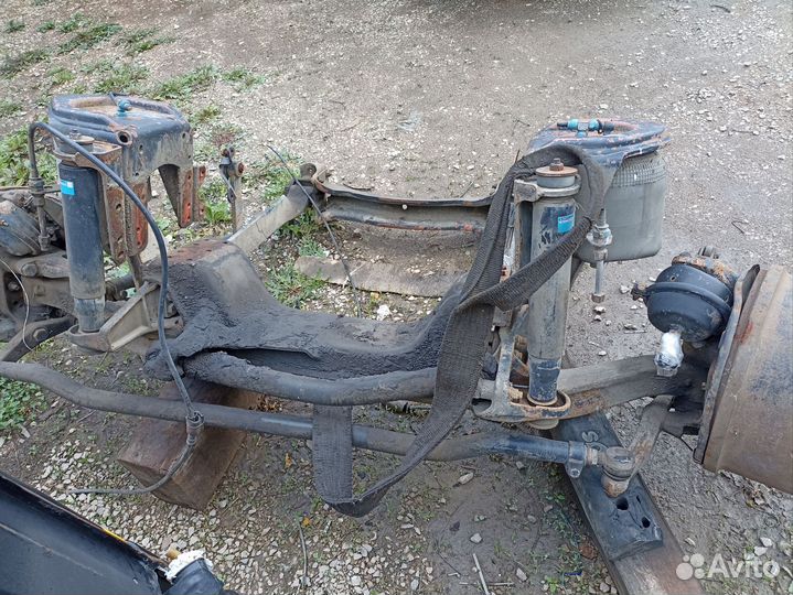 Балка передняя на пневмо в сборе MAN F2000