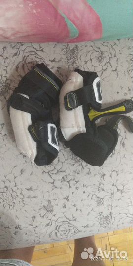 Налокотники CCM Tacks 4052 JR L