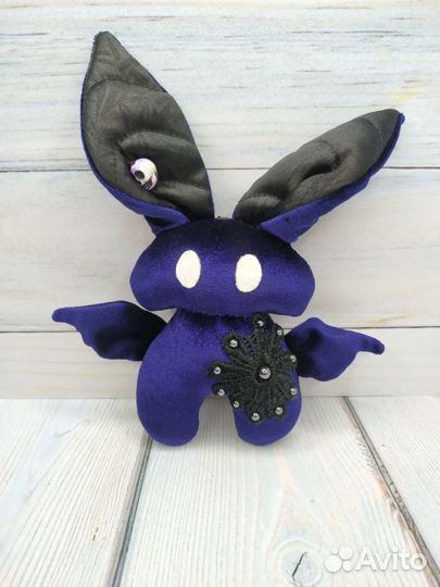 Брелок, украшение на сумку, рюкзак 