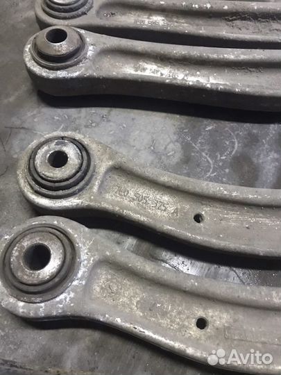 Продам задние рычаги Audi Q7