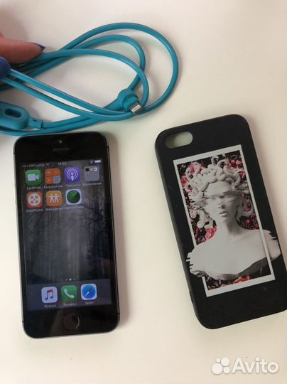 Телефон iPhone 5s