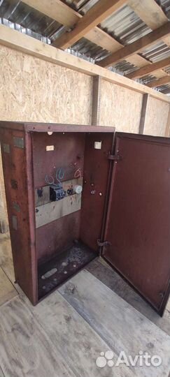 Ящик металлический