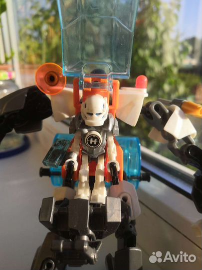 Робот Стормер