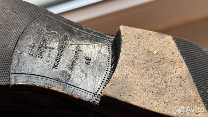 Туфли женские лаковые Armani 39 размер