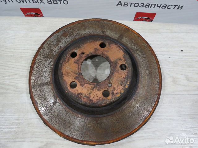 Диск тормозной передний левый Toyota Camry 50