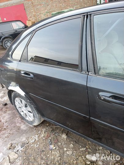 Дверь задняя правая Chevrolet lacetti