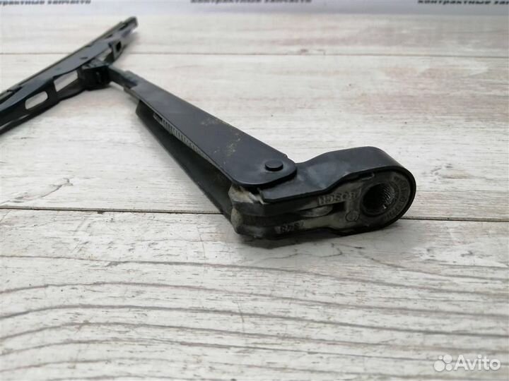 Поводок заднего стеклоочистителя Форд Фокус 2