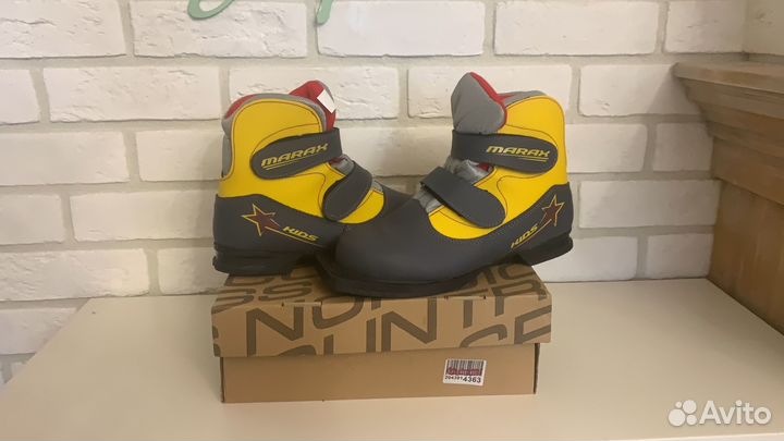 Лыжные ботинки marax