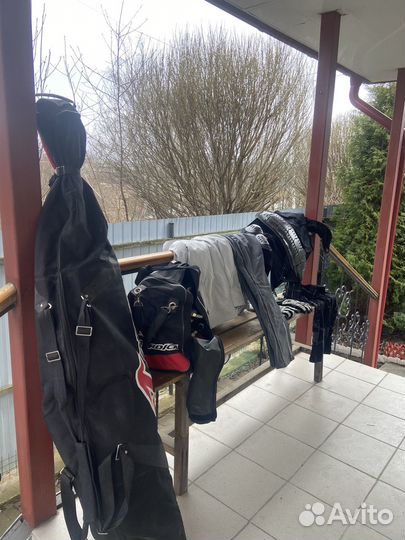 Горнолыжные ботинки