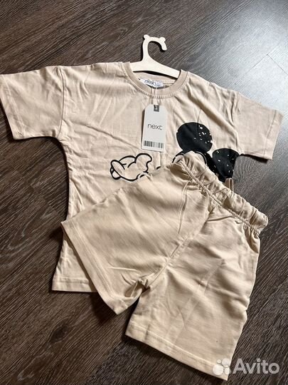 Костюм на мальчика новый