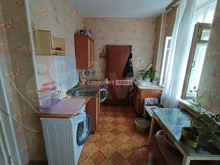 Доля в 4-к. квартире, 86,4 м², 3/3 эт.