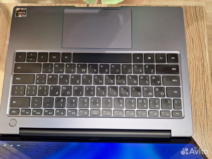 Huawei matebook d 14