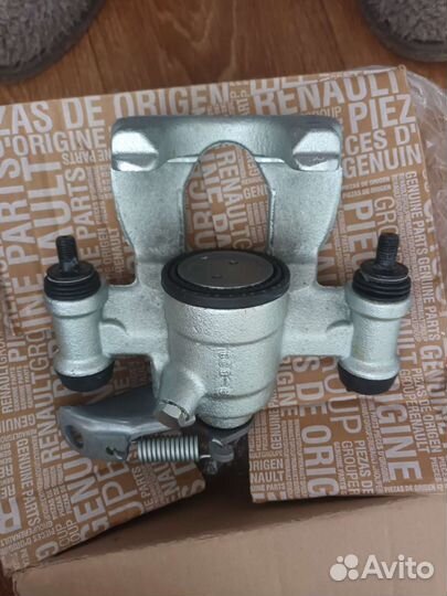 Суппорт задний левый renault Master 3