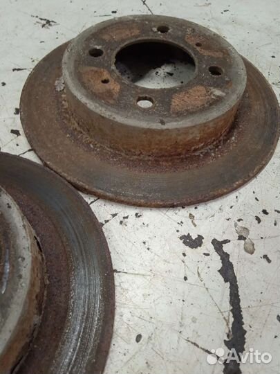 Тормозной диск задний Nissan Sunny Ниссан Санни